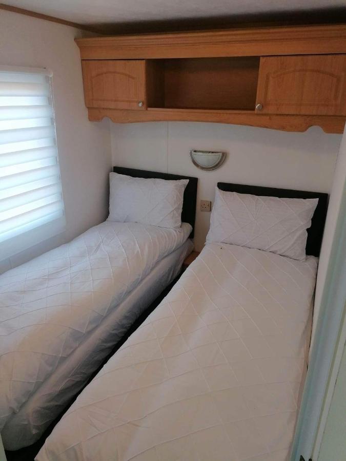 Cornwall Cornwall-Chapmanswell Caravan Holiday Park A30 B&B Bed And Breakfast #41 ลอนเซสตัน ภายนอก รูปภาพ