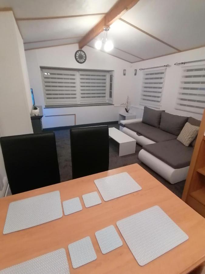 Cornwall Cornwall-Chapmanswell Caravan Holiday Park A30 B&B Bed And Breakfast #41 ลอนเซสตัน ภายนอก รูปภาพ